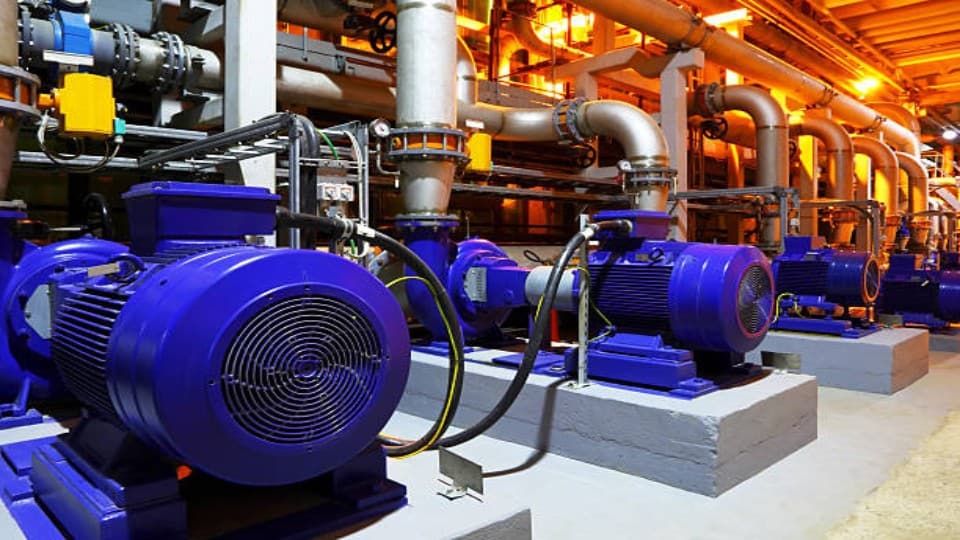 5 Factors to Consider Before Buying a New Industrial Electric Motor